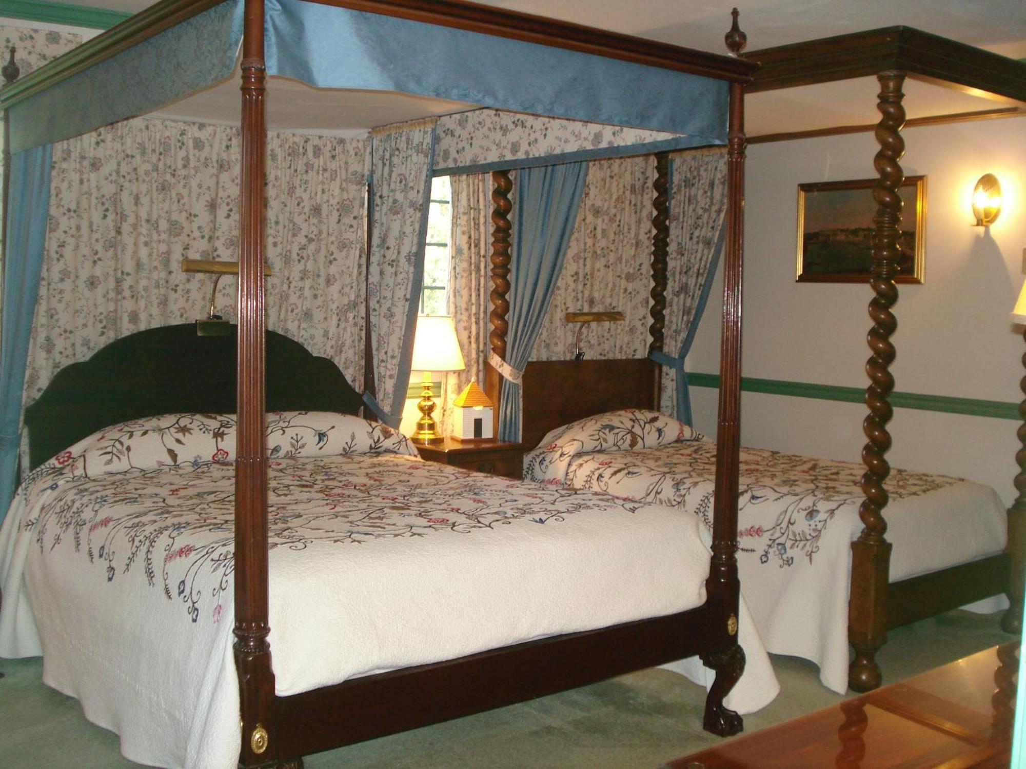 Newport House Bed & Breakfast Bed & Breakfast Williamsburg Room photo